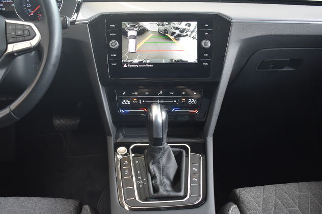 Volkswagen Passat Var 2.0TDI DSG 4Motion IQ-Light ACC VirtC