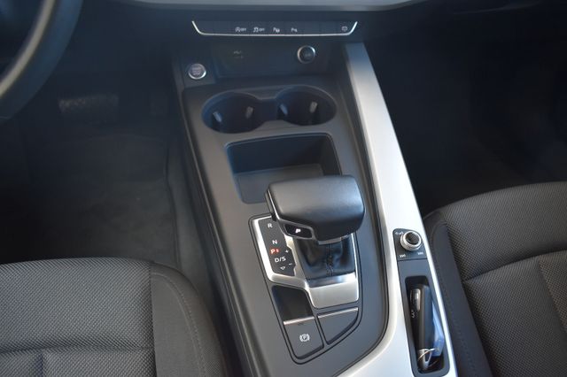 Audi A4 Avant 30TDI S-tronic LED RFK AHK HUD DAB SHZ