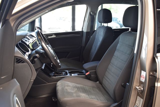 Volkswagen Touran 2.0TDI DSG Highline LED ACC Standheizung