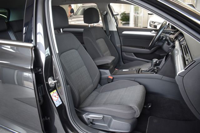 Volkswagen Passat Var. 2.0TDI DSG Business LED Navi3D ACC