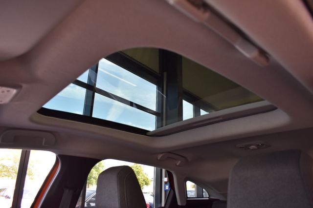 Citroën C4 Shine LED PanoSD ACC HUD Kamera Keyless DAB