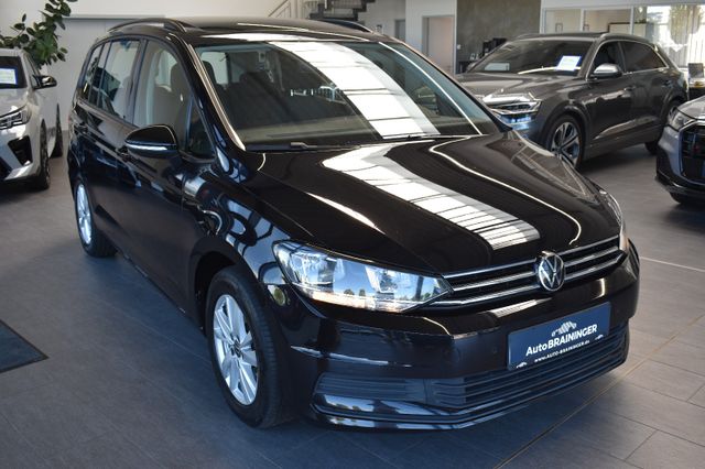 Volkswagen Touran 2.0TDI DSG Comfortline Navi Pano AHK RFK