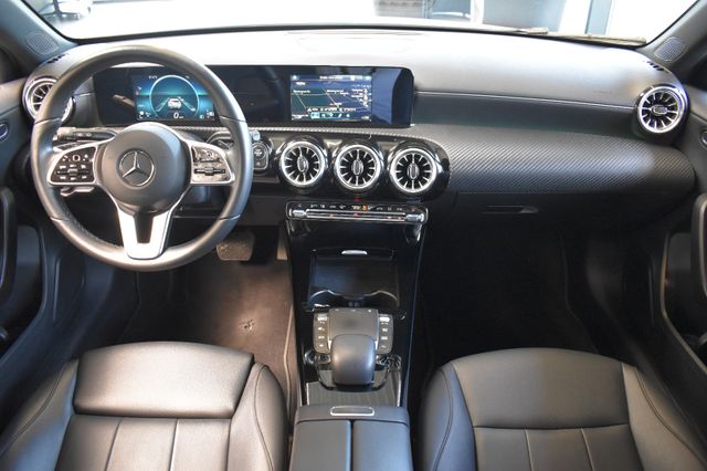 Mercedes-Benz A 200d 8G-DCT Multibeam Leder RFKamera DAB Navi