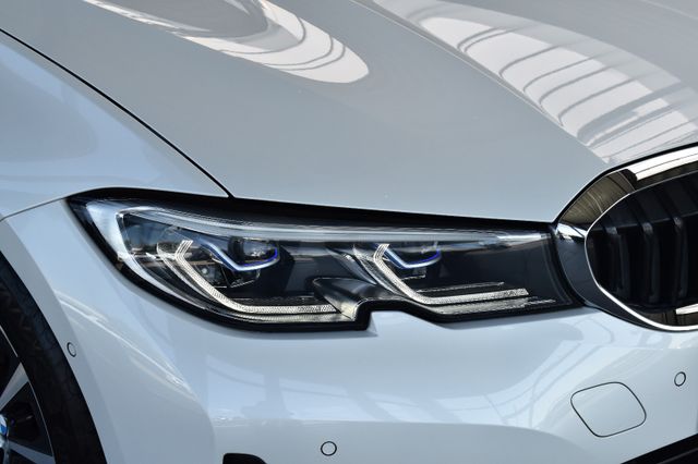 BMW 320d Touring Advantage Aut. Laser LiveC. HuD ACC