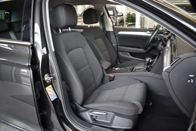 Volkswagen Passat Variant 2.0TDI DSG Business LED ACC RFKam
