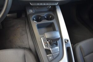 Audi A4 Avant 30TDI S-tronic LED Navi AHK RFKam DAB