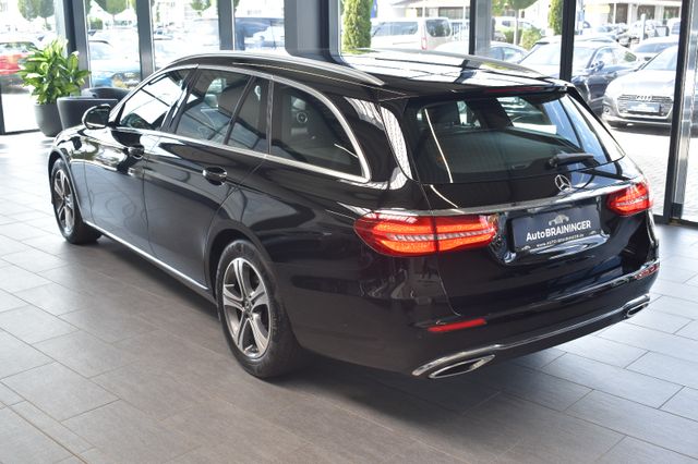 Mercedes-Benz E220d T Avantgarde 9G-tronic LED RFK Burmester