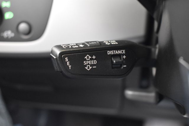 Audi A4 Av. 40TDI Advanced S-tronic LED ACC Leder 19"