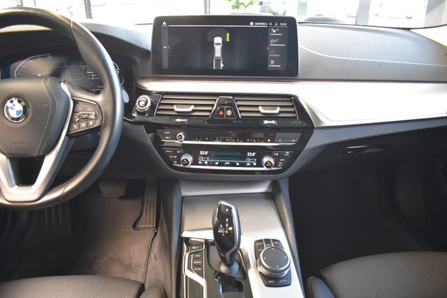 BMW 520d xDrive Touring Autom. Laser Live HeadUp AHK
