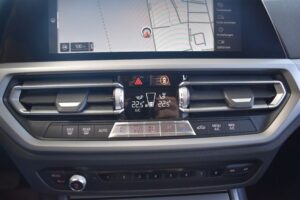 BMW 320d Touring Advantage Aut. Laser LiveC. HuD ACC