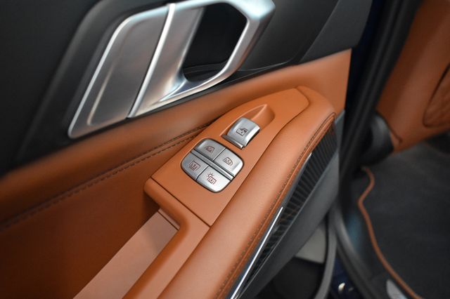BMW X7 40d xDrive M Sport 7-Sitzer Matrix LCI Pano