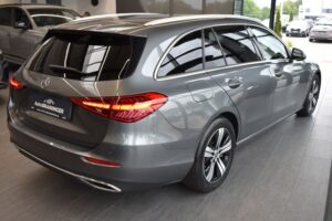 Mercedes-Benz C220d T Avantgarde 9G-tronic LED RFK Distronic