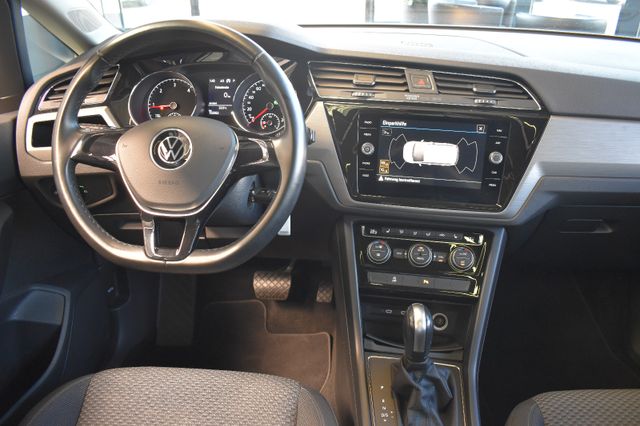 Volkswagen Touran 2.0TDI DSG Comfortline Navi Pano AHK RFK
