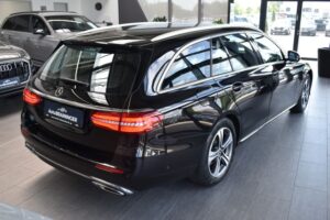 Mercedes-Benz E220d T Avantgarde 9G-tronic LED RFK Burmester