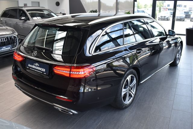 Mercedes-Benz E220d T Avantgarde 9G-tronic LED RFK Burmester