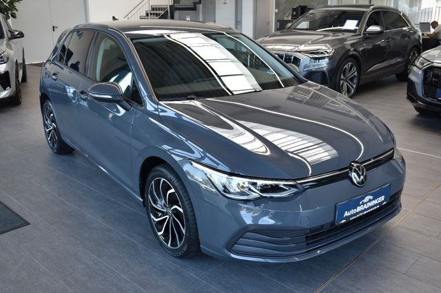 Volkswagen Golf VIII Limo 2.0TDI Life LED LiveC ACC LaneAs.