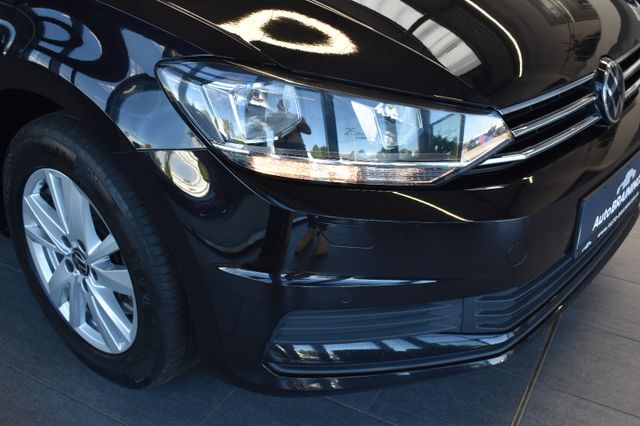 Volkswagen Touran 2.0TDI DSG Comfortline Navi Pano AHK RFK