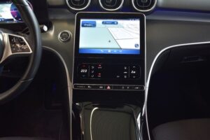 Mercedes-Benz C220d T Avantgarde 9G-tronic LED RFK Distronic