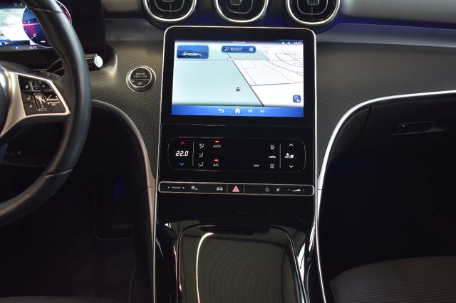 Mercedes-Benz C220d T Avantgarde 9G-tronic LED RFK Distronic
