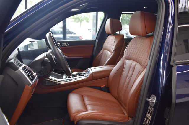 BMW X7 40d xDrive M Sport 7-Sitzer Matrix LCI Pano
