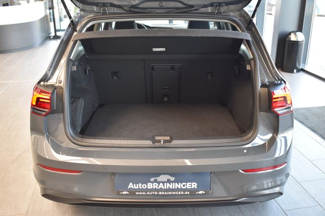 Volkswagen Golf VIII Limo 2.0TDI Life LED LiveC ACC LaneAs.