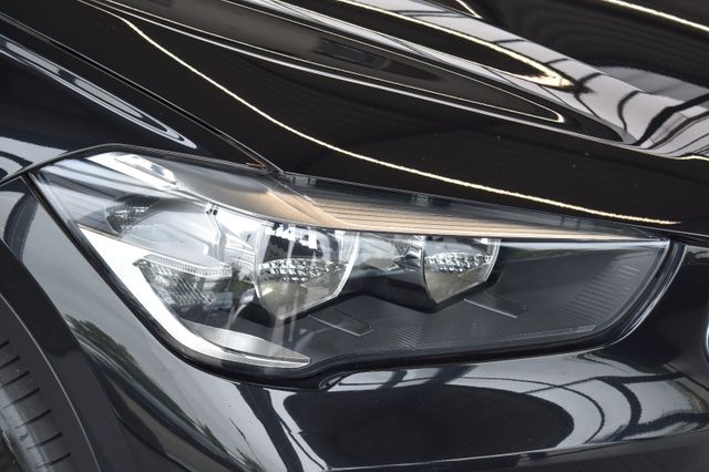 BMW X1 sDrive18d Automatik Navi3D DAB PDC Sportsitze