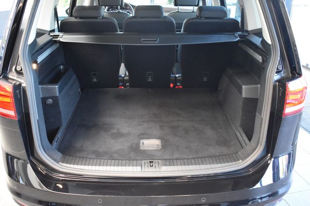 Volkswagen Touran 2.0TDI DSG Comfortline Navi Pano AHK RFK