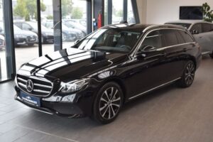 Mercedes-Benz E 300de T Avantgarde 9G-tronic LED HUD Nav Leder