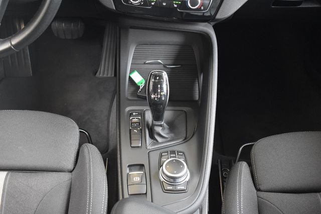 BMW X1 sDrive18d Automatik Navi3D DAB PDC Sportsitze