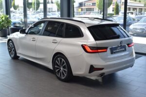 BMW 320d Touring Advantage Aut. Laser LiveC. HuD ACC