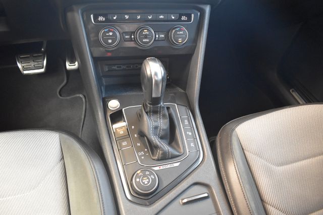 Volkswagen Tiguan Allspace 2.0TDI DSG R-Line 4Mot. VirtualC