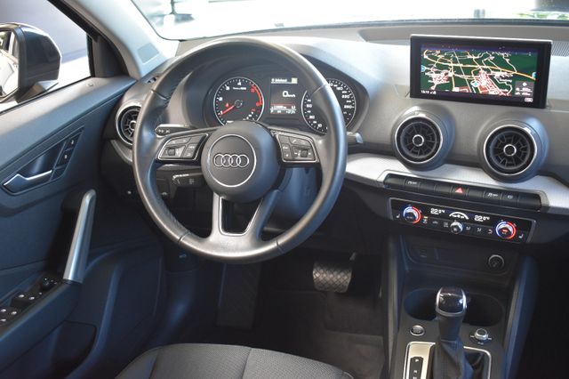Audi Q2 30TDI S-tronic LED PDC Keyless DAB Sitzhz.