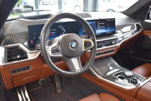 BMW X7 40d xDrive M Sport 7-Sitzer Matrix LCI Pano