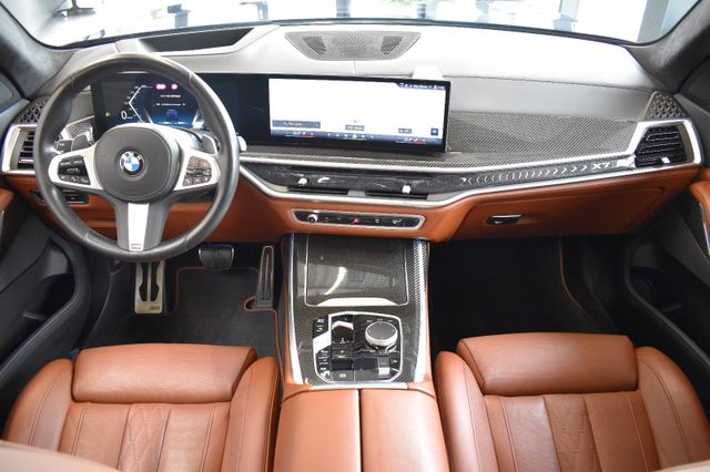 BMW X7 40d xDrive M Sport 7-Sitzer Matrix LCI Pano