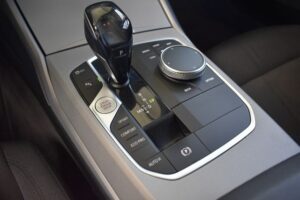 BMW 320d Touring Advantage Aut. Laser LiveC. HuD ACC