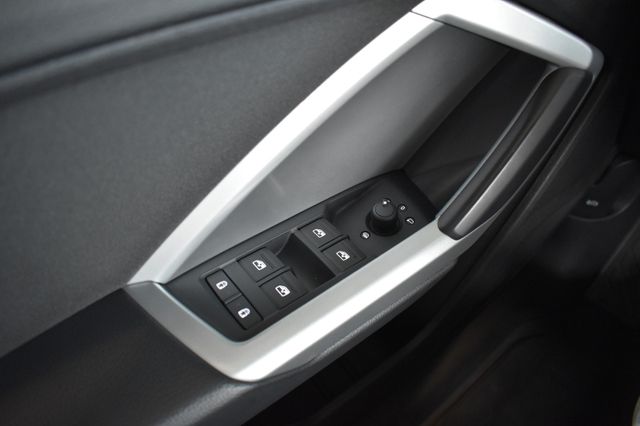 Audi Q3 35TDI S-tronic LED PanoSD DAB Sitzhzg Virtual
