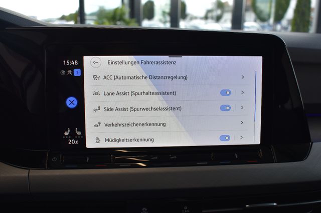 Volkswagen Golf VIII Var. 2.0TDI Life DSG LED AHK ACC ViCo
