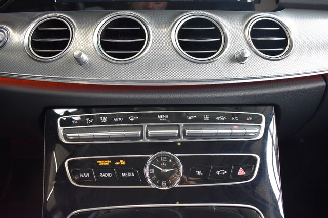 Mercedes-Benz E 300de T Avantgarde 9G-tronic LED HUD Nav Leder