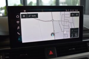 Audi A4 30TDI Avant S-tronic LED Navi3D PDC DAB