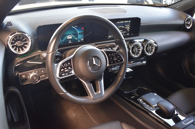 Mercedes-Benz A 200d 8G-DCT Multibeam Leder RFKamera DAB Navi
