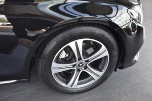 Mercedes-Benz E220d T Avantgarde 9G-tronic LED RFK Burmester