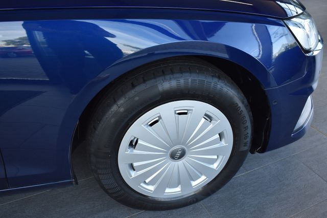 Audi A4 Avant 30TDI S-tronic LED Navi AHK RFKam DAB