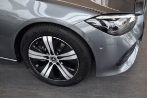 Mercedes-Benz C220d T Avantgarde 9G-tronic LED RFK Distronic