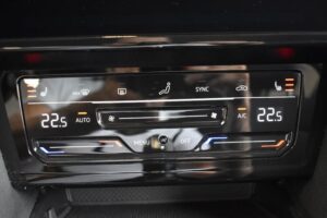 Volkswagen Passat Variant 2.0TDI DSG Business LED ACC RFKam