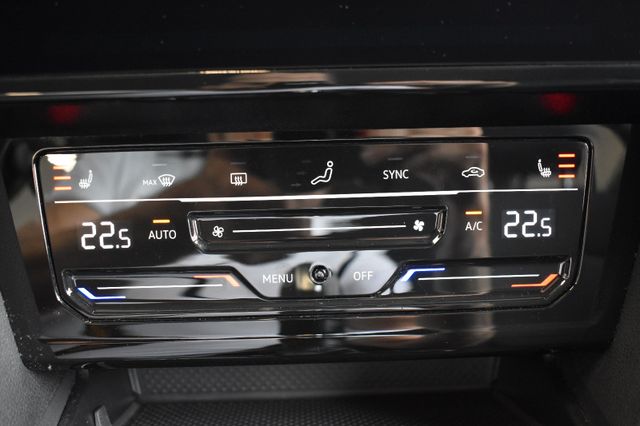 Volkswagen Passat Variant 2.0TDI DSG Business LED ACC RFKam