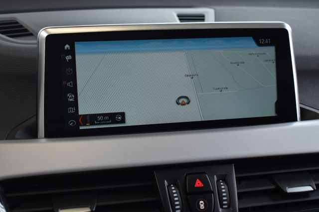 BMW X1 sDrive18d Automatik Navi3D DAB PDC Sportsitze