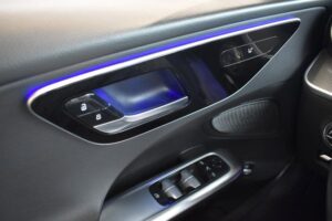 Mercedes-Benz C220d T Avantgarde 9G-tronic LED RFK Distronic