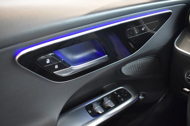 Mercedes-Benz C220d T Avantgarde 9G-tronic LED RFK Distronic