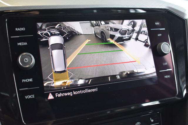 Volkswagen Passat Variant 2.0TDI DSG Business LED ACC RFKam