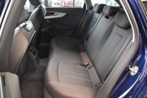 Audi A4 Avant 30TDI S-tronic LED Navi AHK RFKam DAB